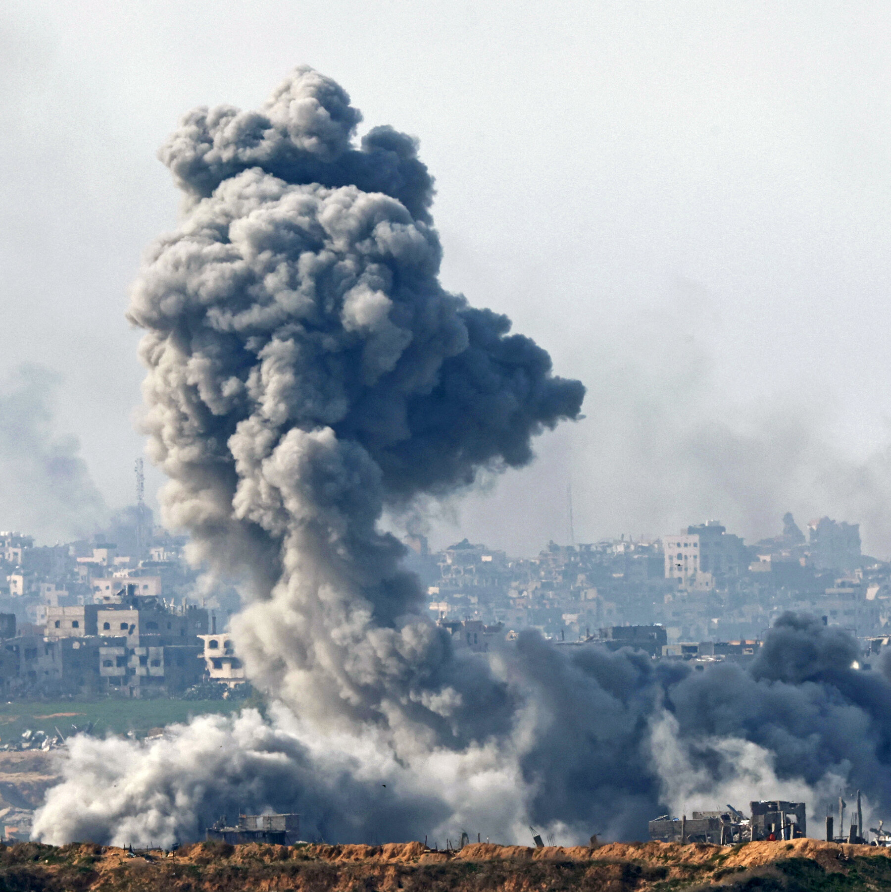 Negotiators Reach Cease-Fire and Hostage Deal for Gaza