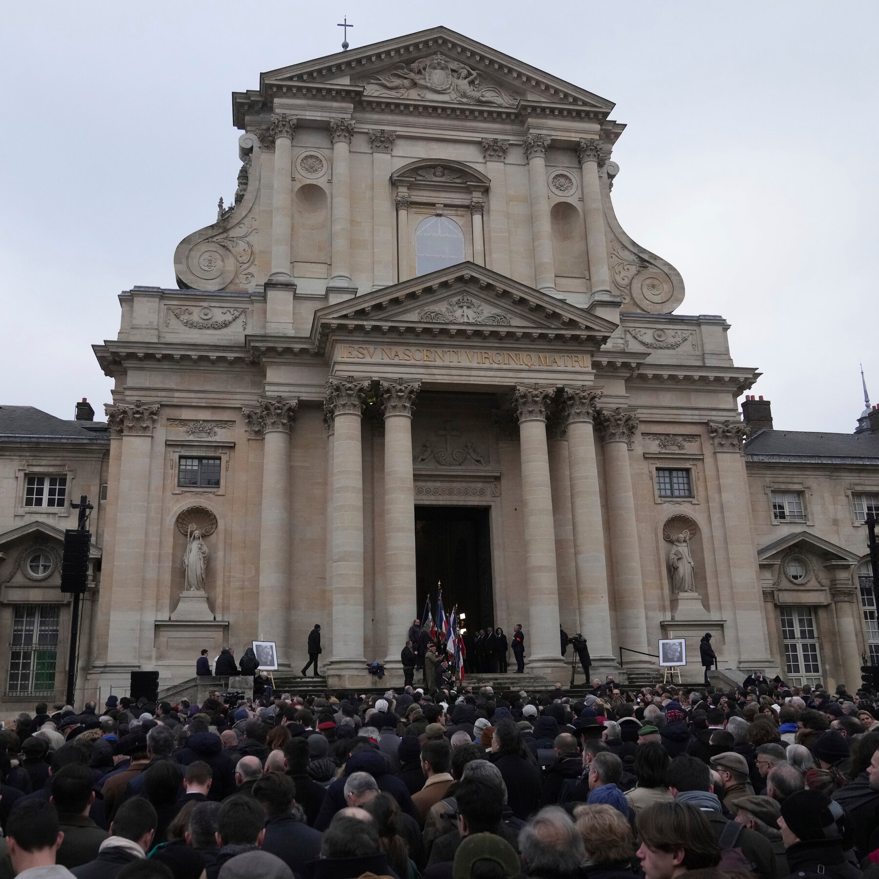 French Pay Final Respects to Far-Right Firebrand