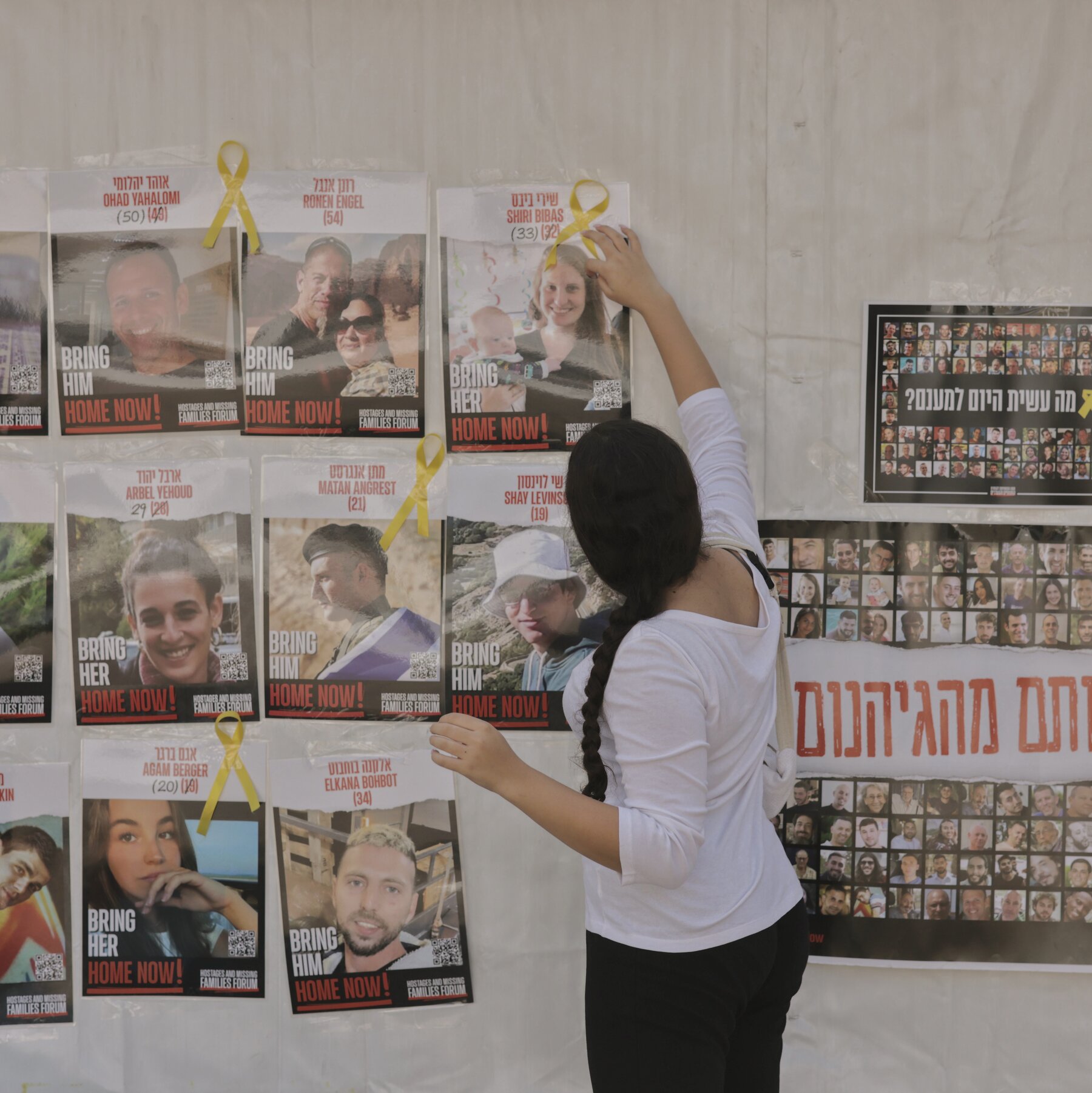 Israeli Vote on Cease-Fire Is Delayed as Diplomats Work on Details
