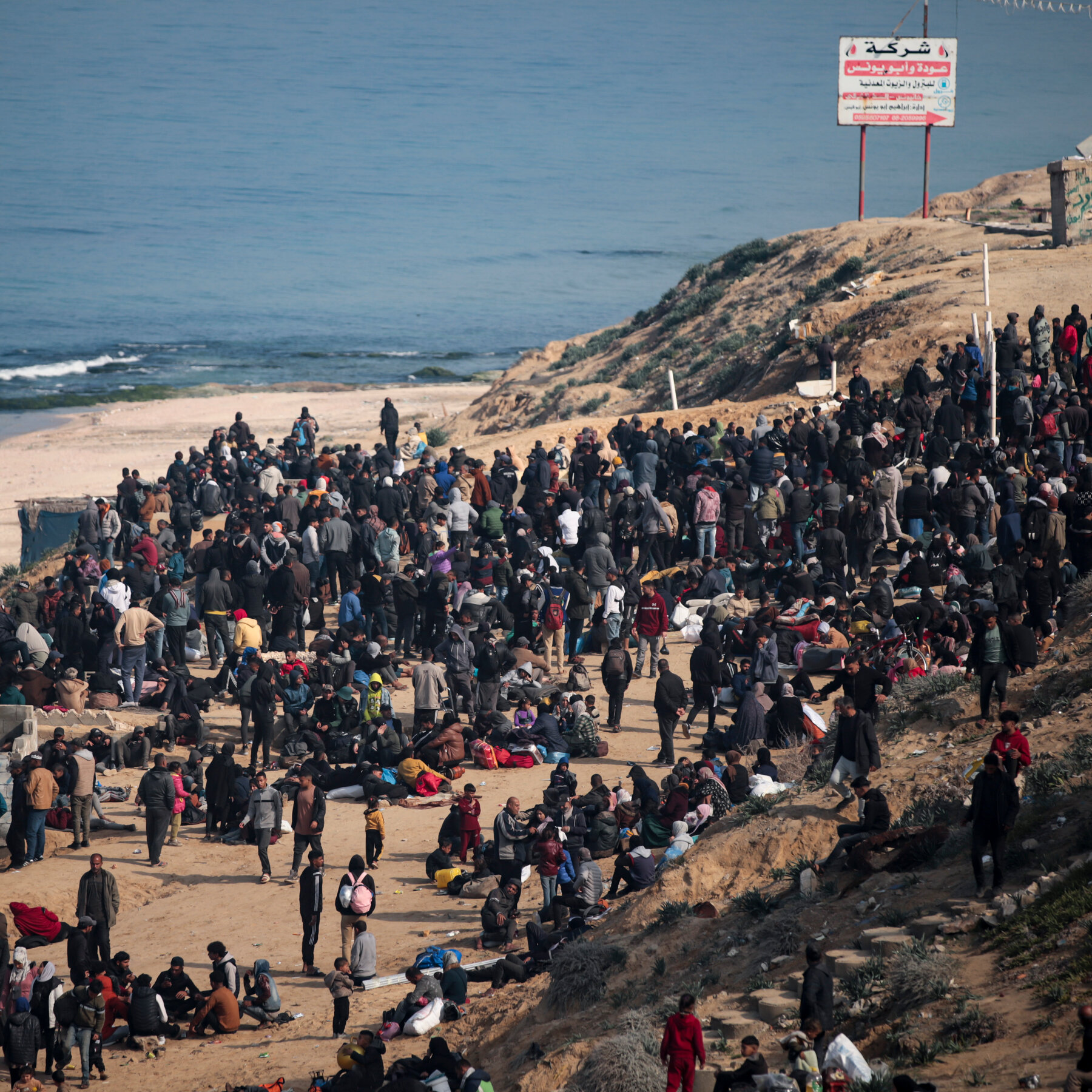 Israel Blocks Gazans From North, Saying Hamas Breached Cease-Fire Deal