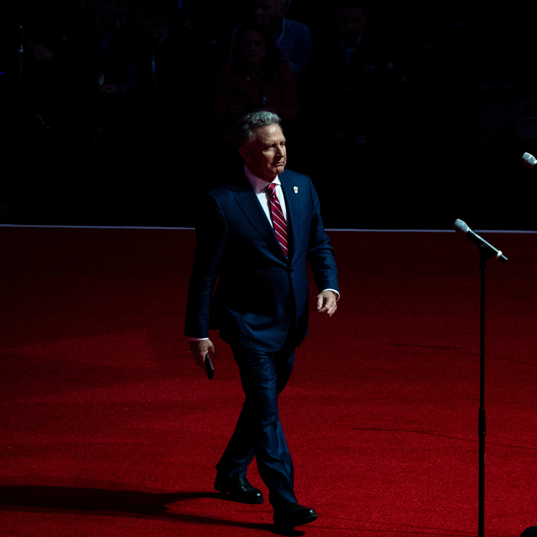 Trump Invites Netanyahu to White House as U.S. Envoy Heads to Israel