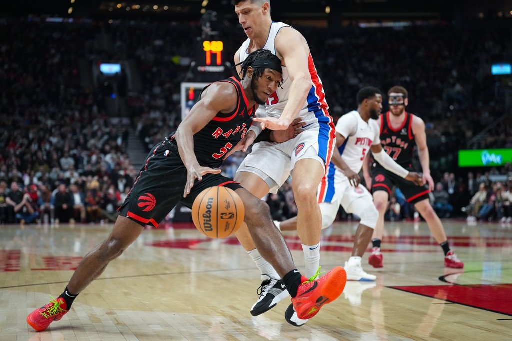 Hardaway has 23 points as Pistons top Raptors