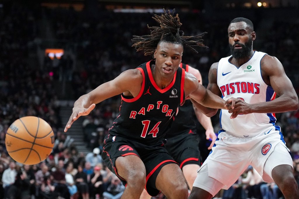 Healthy Walter throwing weight around for Raptors