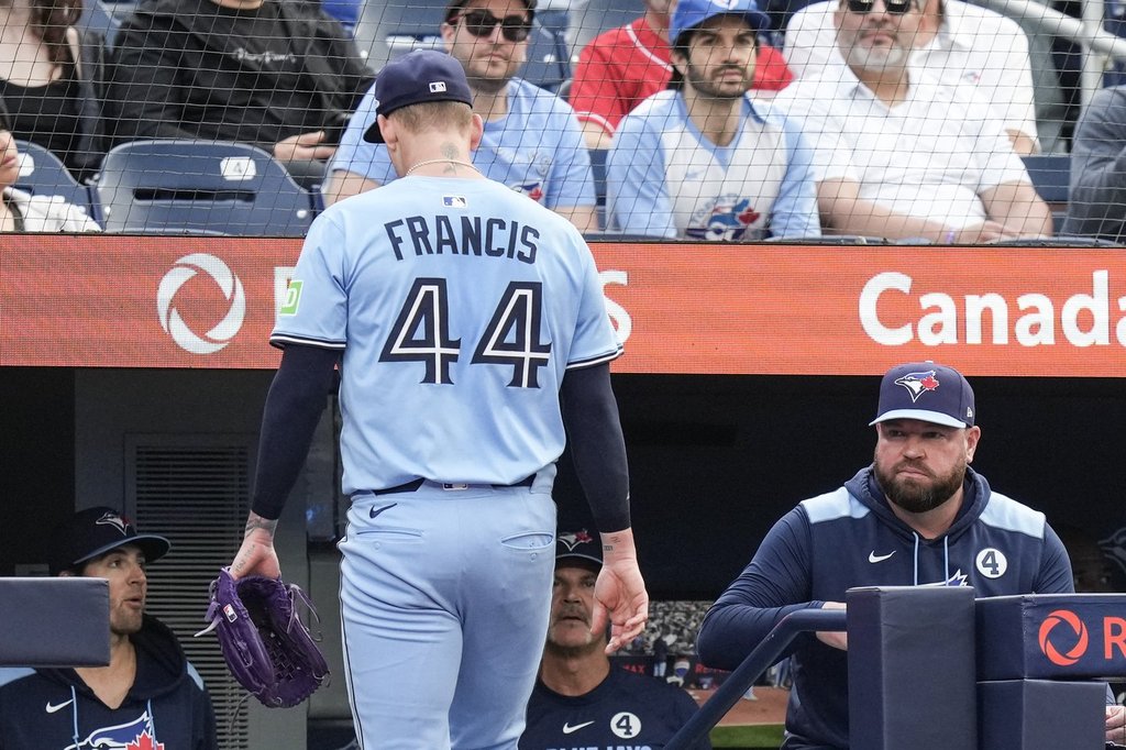 Francis makes early exit in Jays’ loss