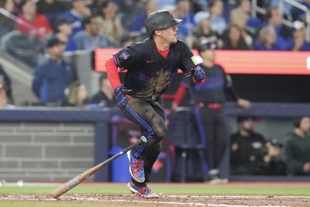 Jays rally for 44th comeback victory of season