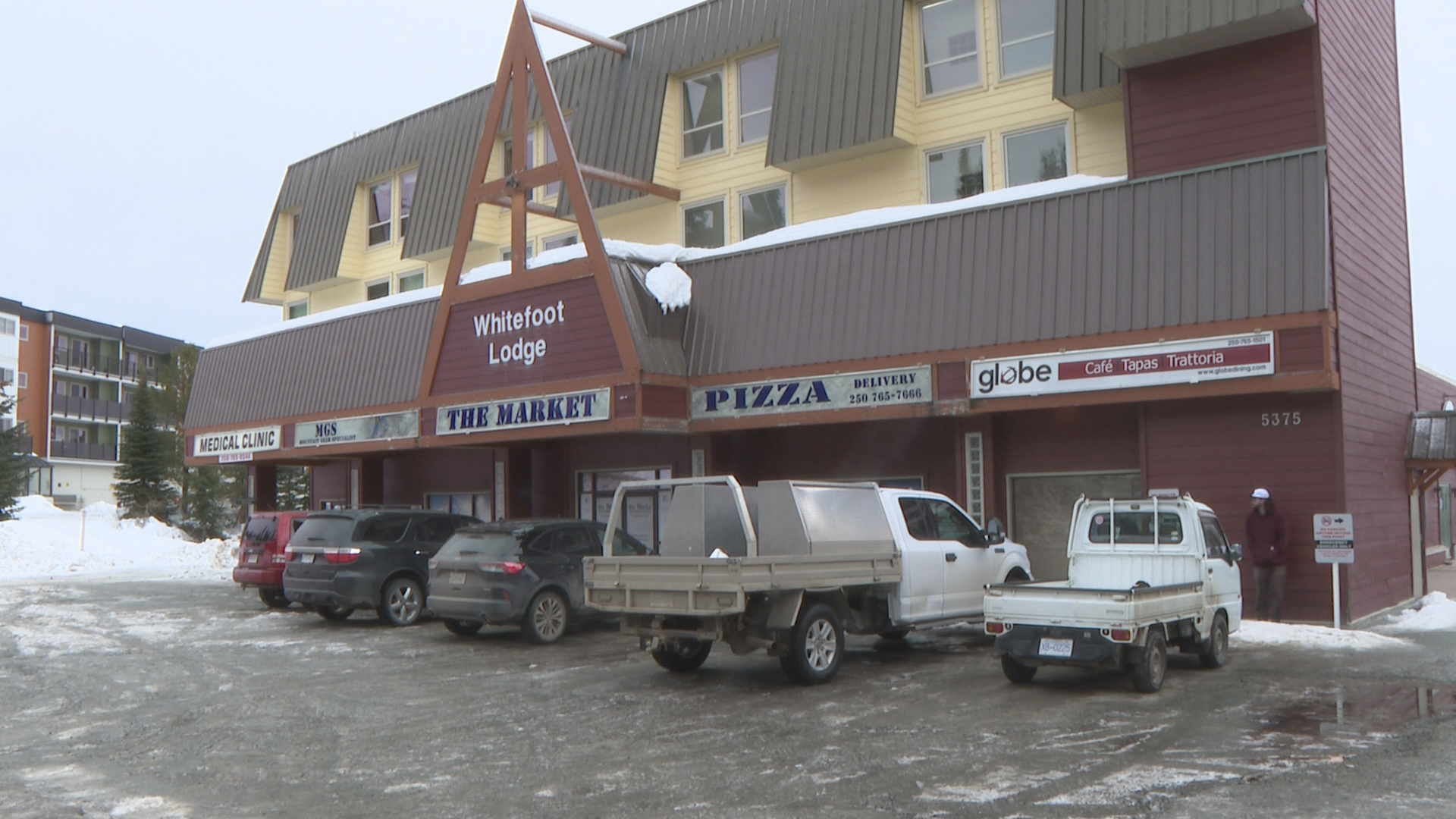 Dozens of people allegedly bear-sprayed outside market at Big White Ski Resort